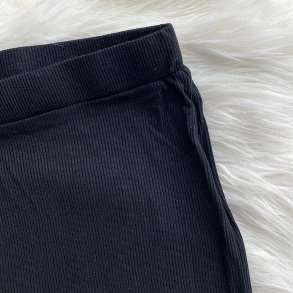 Superdown | Mandy Ribbed Flare Pant - Picture 7 of 14
